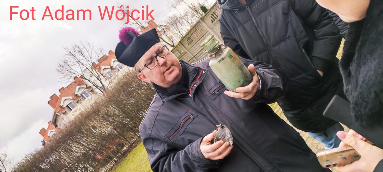 Niezwykłe odkrycie w iglicy kościoła pw. NNMP. To co tam było zaskoczyło wszystkich